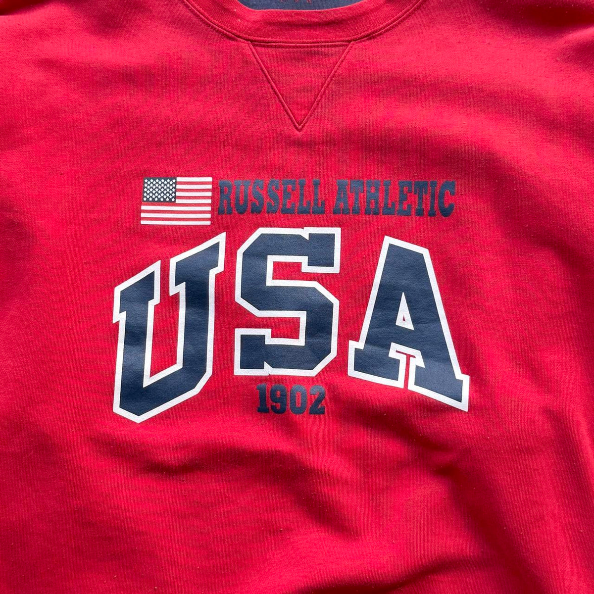 Vintage Russell Athletic Sweatshirt - L