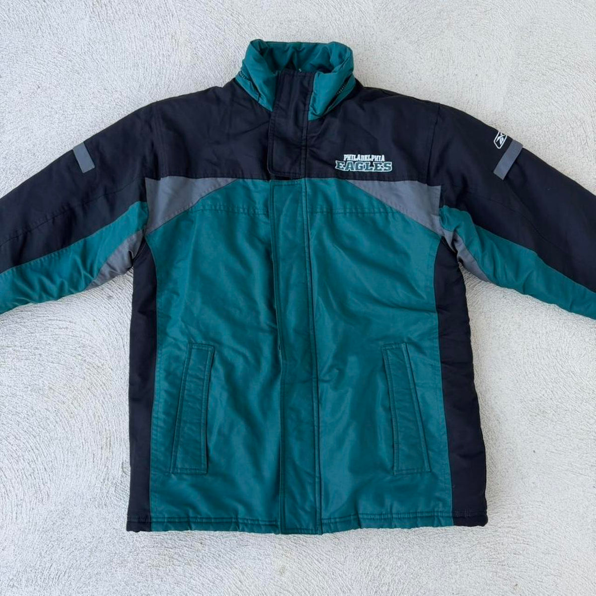 Vintage Rebook NFL Philadelphia Eagles Puffer - L(14 to 16)